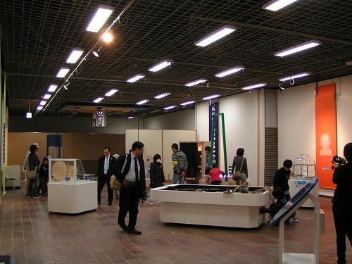 山口県立博物館理工展示室３階